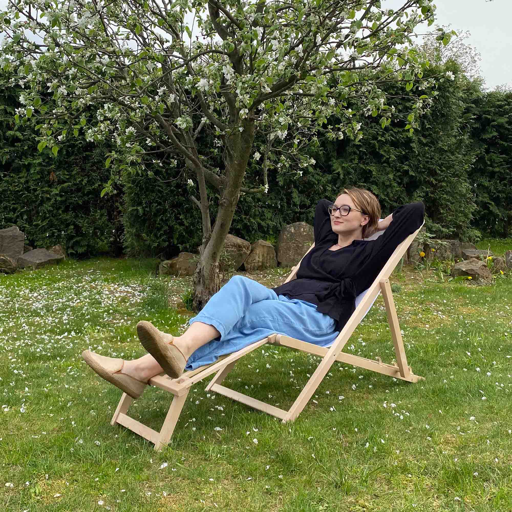 Leżak drewniany z podnóżkiem drewnianym Sky